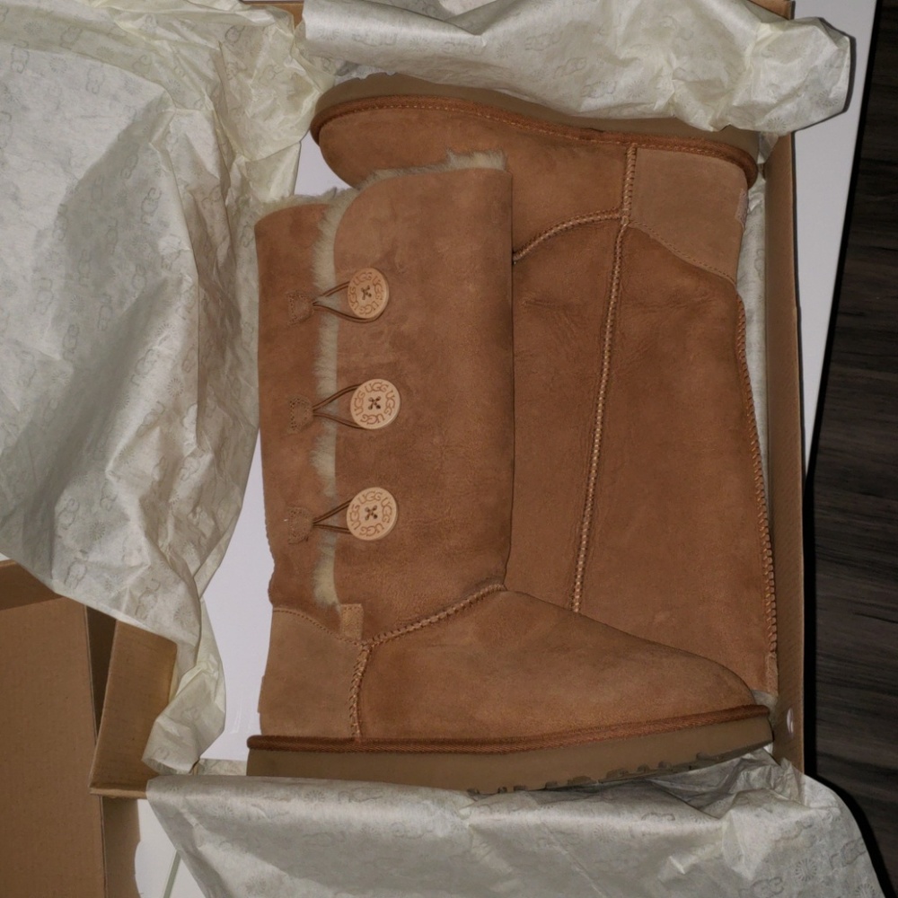 UGG boots bailey button triplet II - Picture 8 of 8